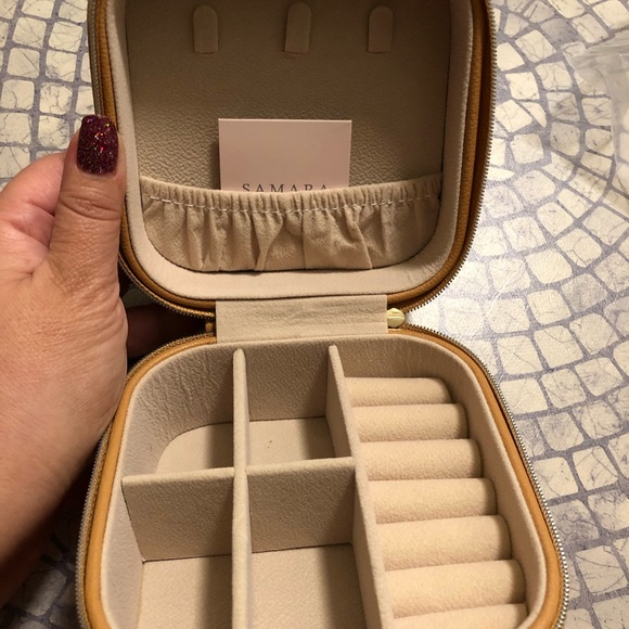 vegan leather jewelry case